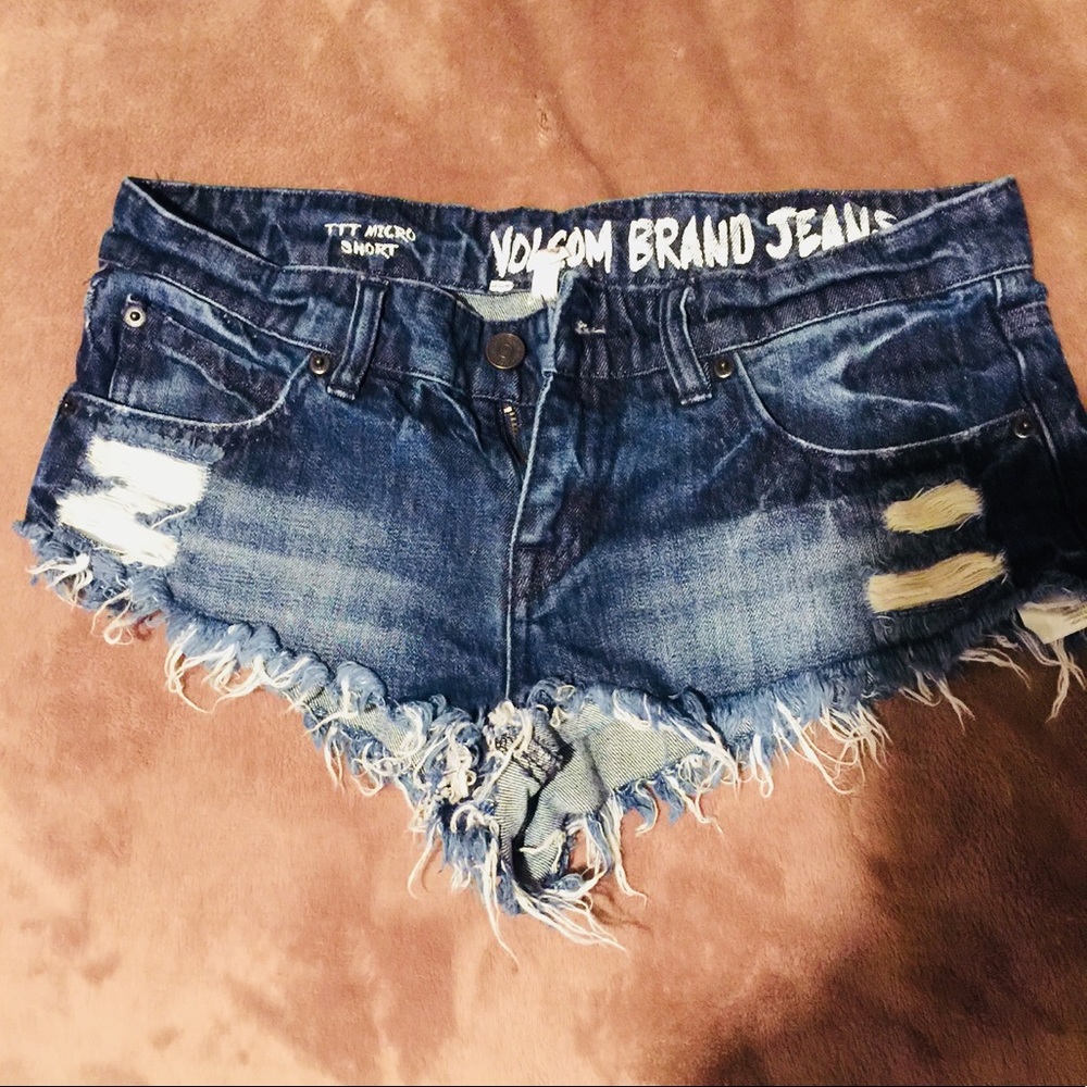 Volcom distressed shorts
